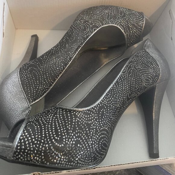 8.5 Peep Toe Pewter Sparkly Holiday Party High Heels Style & Co. - Picture 1 of 6